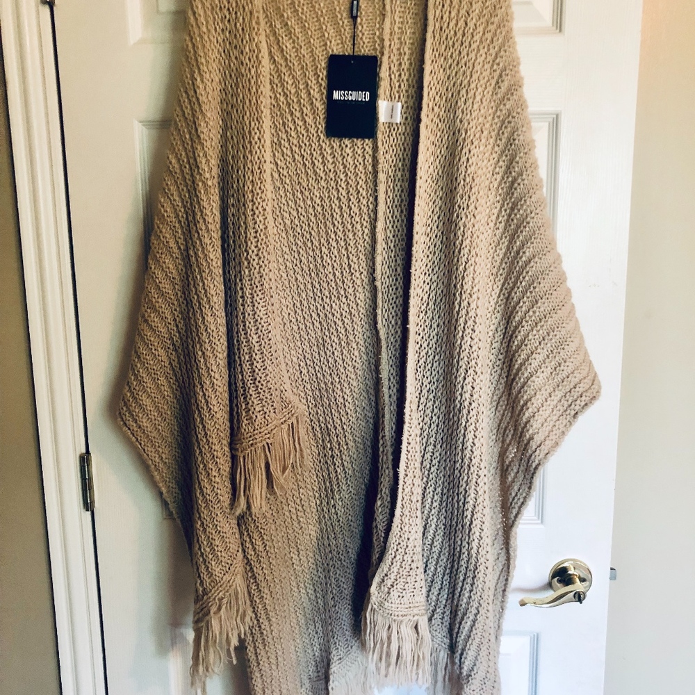 MISSGUIDED Woven Tassel Kimono